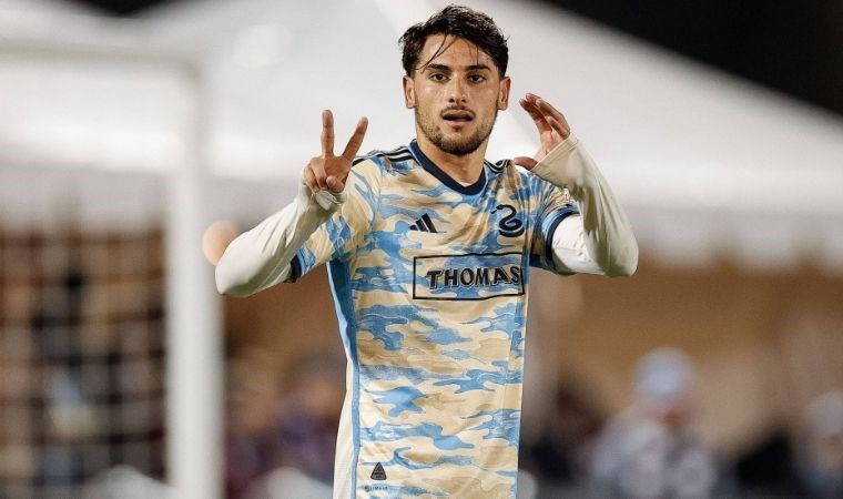 Julian Carranza kimdir? Fenerbahçe'nin ilgilendiği Julian Carranza kaç yaşında, nereli?