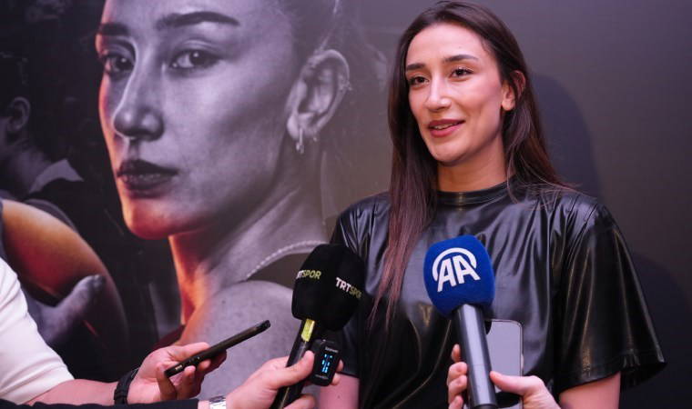 Milli voleybolcu Hande Baladın'ın belgeseli 'Baladın' galası yapıldı