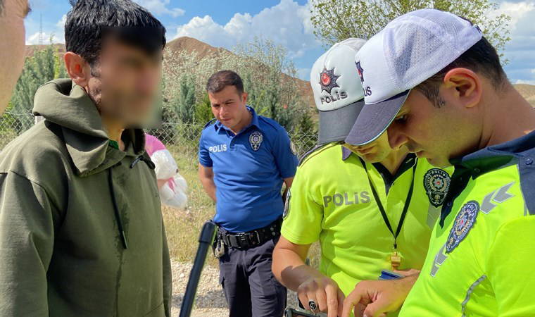 Üçüncü kez alkollü, ikinci kez ehliyetsiz yakalandı: Polise 'Başka bir ceza yazın' dedi