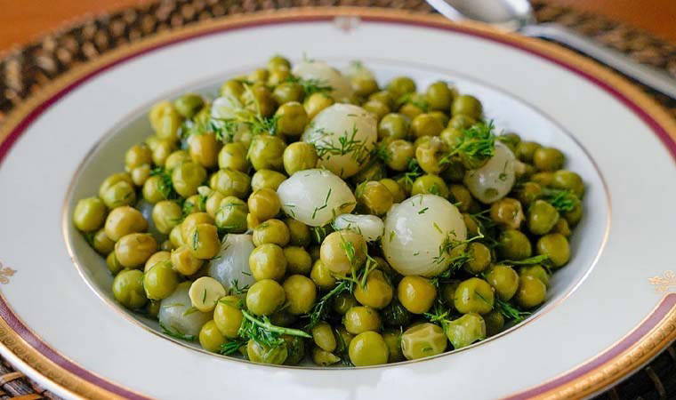 Yaz aylarında midenizi yormayacak enfes lezzet: Bezelye Ekşilemesi Tarifi