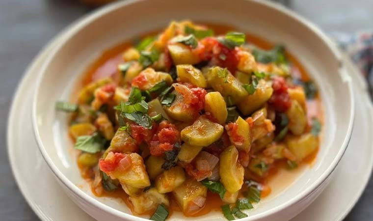Akdeniz mutfağının enfes lezzeti: Kabak çintmesi tarifi