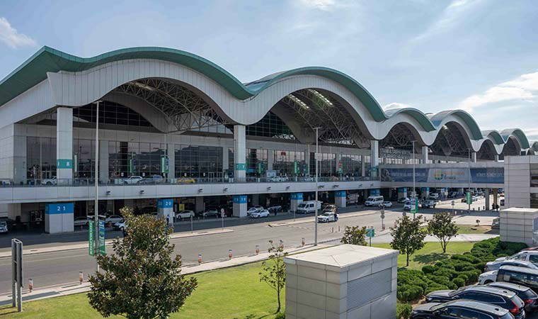 Sabiha Gökçen Havalimanı'nda tatil yoğunluğu hazırlığı