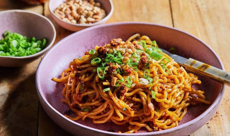 Danimarka, 'noodle'ları raflardan çekiyor: 'Çok acı'