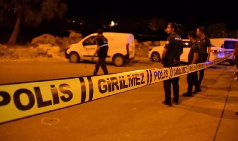 Baba ve 16 yaşındaki oğluna silahlı saldırı: 1 ölü, 1 ağır yaralı
