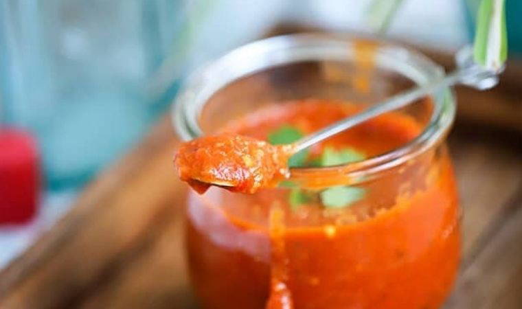 Bulgaristan'ın lezzetli sosu: Lutenitsa tarifi