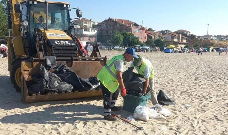 Tatilcilerin akın ettiği Marmaraereğlisi'nde 450 ton çöp toplandı