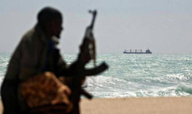 Husiler, Kızıldeniz ve Hint Okyanusu'nda iki gemiyi vurduğunu duyurdu