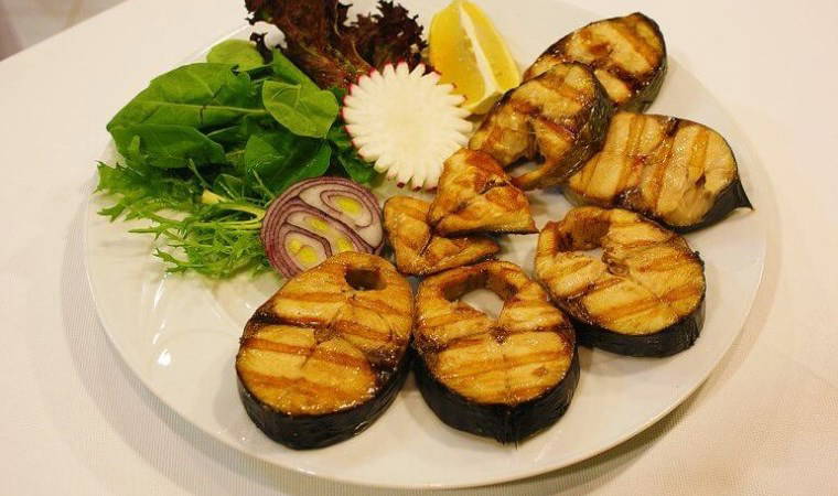 Lezzetli ve sağlıklı: Fırında palamut tarifi