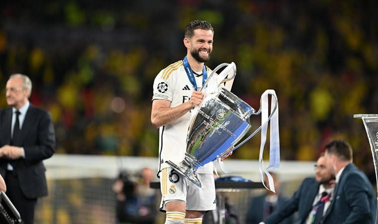 Real Madrid'den ayrılan Nacho yeni takımına imzayı attı