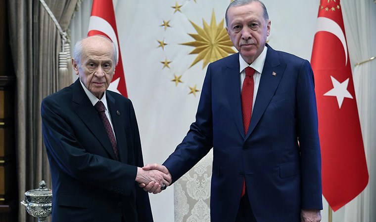 Yandaş gazeteden 'iktidar' kulisi... Erdoğan-Bahçeli görüşmesinde 'Sinan Ateş' davası hakkında ne konuşuldu?