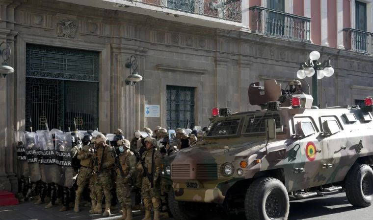 Bolivya'da 'darbeye teşebbüs eden' 3 komutan tutuklandı