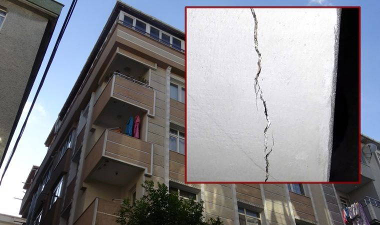 Avcılar'da kolonlarında çatlaklar olan binada oturmaya devam ediyorlar