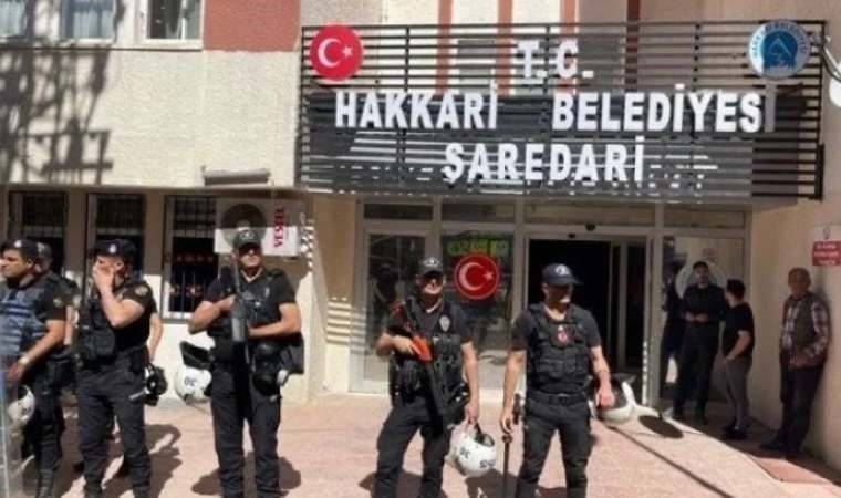 Siyasilerden 'kayyum' tepkisi