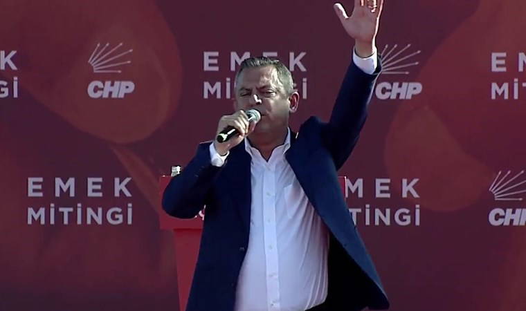 CHP'den Gebze'de 'Geçinemiyoruz' mitingi... Özgür Özel'den iktidara 'asgari ücret' tepkisi: 'Enflasyon eziyor, zam gelmiyor!'