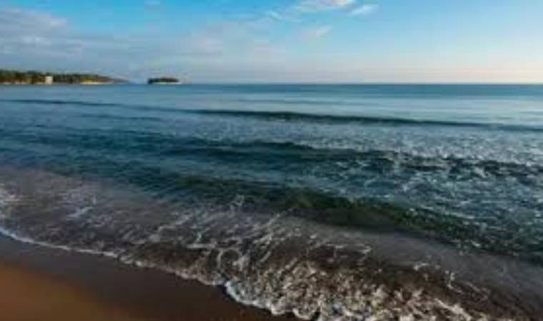 Sinop'ta bazı bölgelerde denize girmek yasaklandı