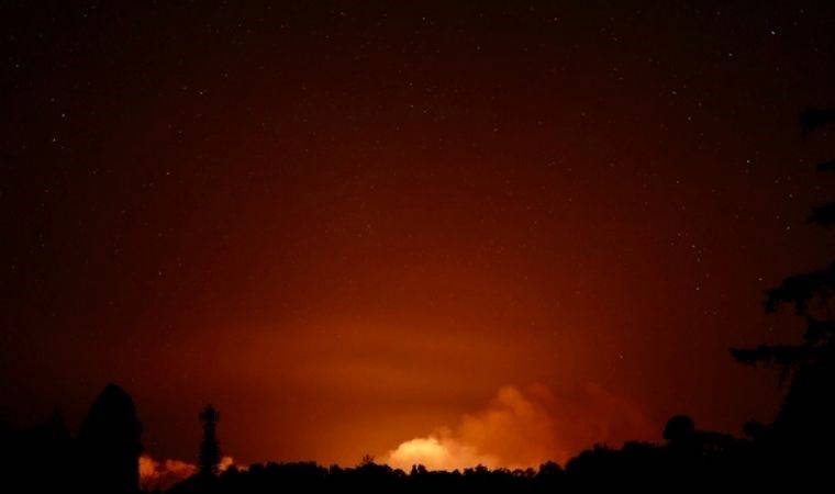 Hawaii’deki Kilauea yanardağında patlama