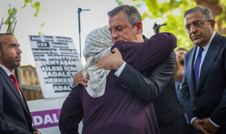 Özgür Özel, 'Adalet Nöbeti'ndeki Emine Şenyaşar'ı ziyaret etti