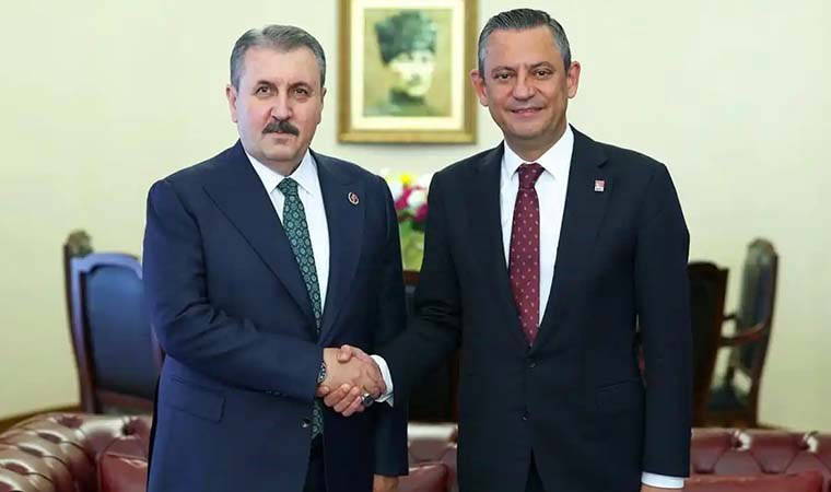 Mustafa Destici TBB seçimleri için İmamoğlu ile Özel'in kendilerini aradığını söyledi