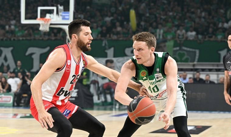 Olympiakos-Panathianikos maçında büyük gerilim