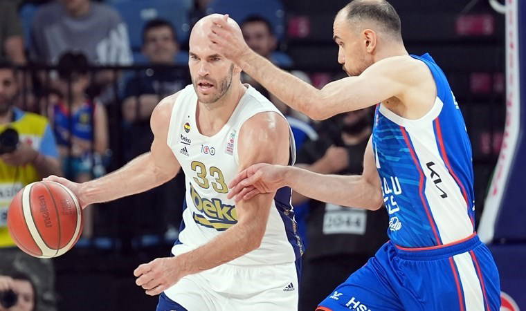Serinin ikinci maçında... Fenerbahçe Beko, Anadolu Efes'i farklı mağlup etti!