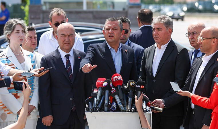 Özgür Özel'den 'Sinan Ateş' davası açıklaması: 'Bu cinayetin tetikçisi bellidir azmettirenleri bellidir'