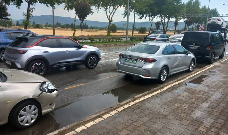 Menteşe’de 6 araçlık zincirleme trafik kazası: 1 kişi yaralandı