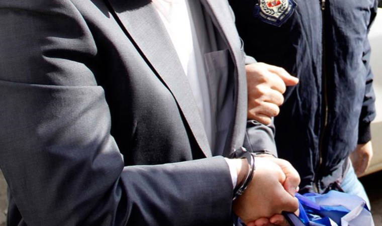 MASAK'ın 'kara para' soruşturmasında görevlendirdiği vergi müfettişi rüşvetten gözaltında