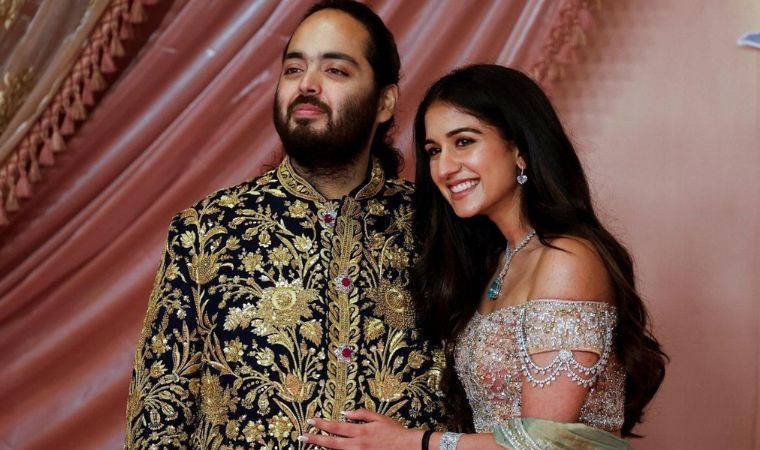 Aylar süren kutlamalar ünlüler geçidine sahne olmuştu...