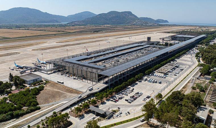Dalaman Havalimanı, elektriğinin yarısından fazlasını güneşten karşılıyor