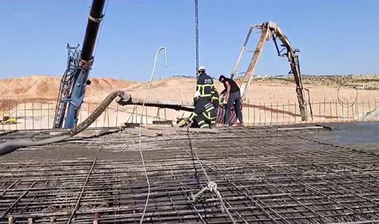 Mardin’de iş cinayeti: Beton pompasının altında kalan inşaat işçisi feci şekilde can verdi