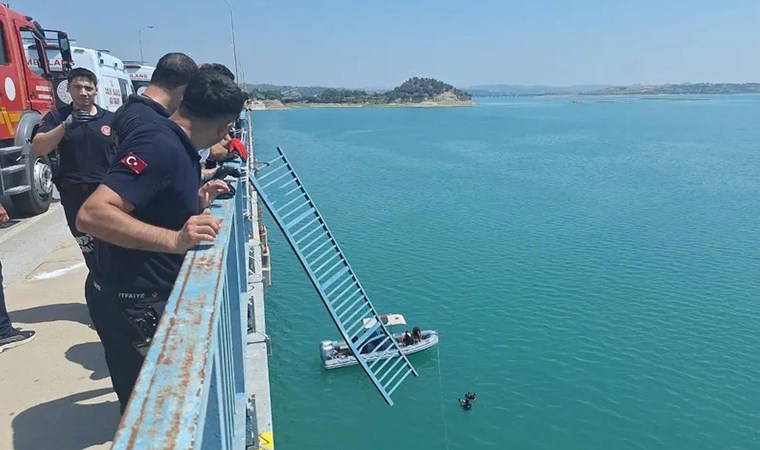 Göle düşen otomobilden 16 yaşındaki Batuhan’ın cesedi çıkartıldı