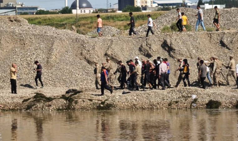 Dicle Nehri'ne düşen 14 yaşındaki Habip boğuldu
