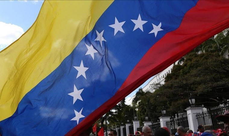 Venezuela'da seçim: Eski 5 devlet başkanının ülkeye gelişi reddedildi