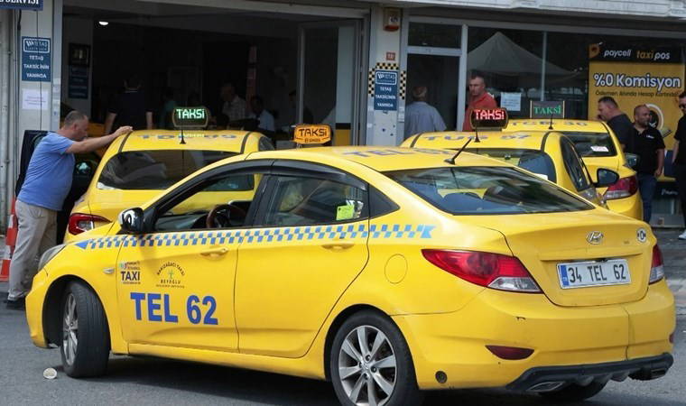 İstanbul'da taksiciler taksimetrelerini güncellemeye başladı