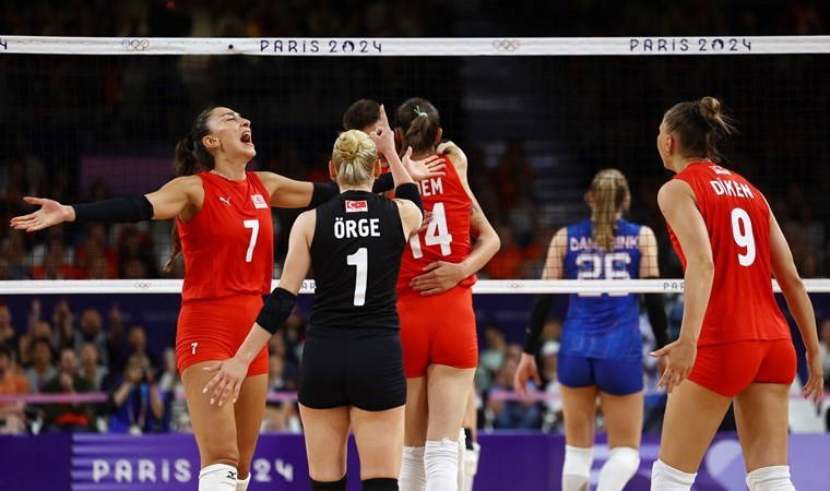 Olimpiyatlarda nefes kesen karşılaşma: Filenin Sultanları 2-0'dan geri geldi!