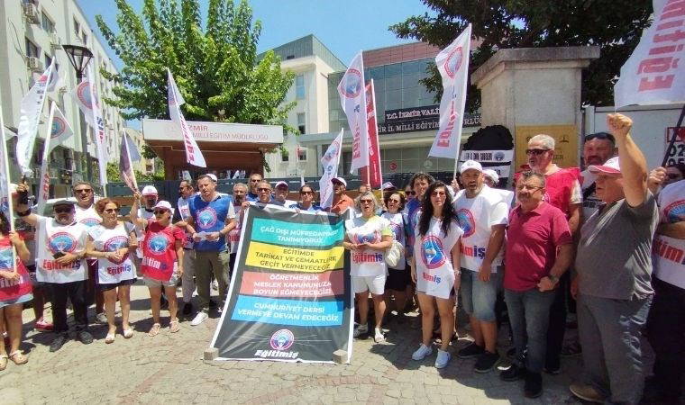 Eğitimcilerden MEB’e siyah çelenk (29 Temmuz 2024)