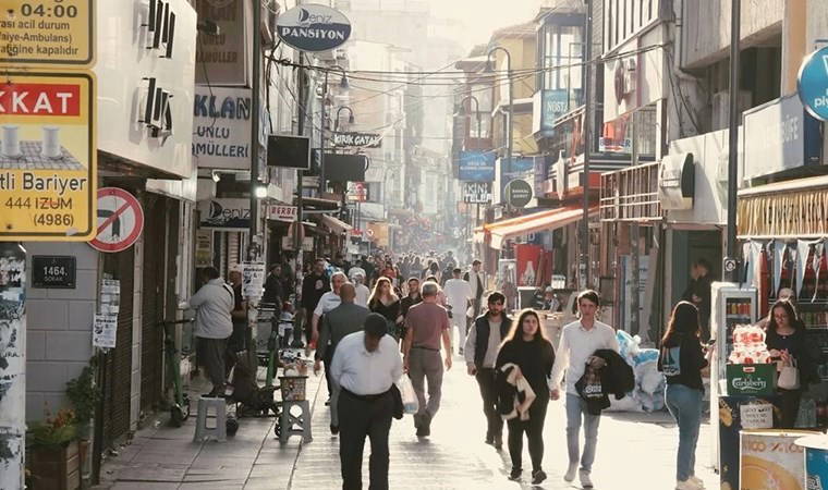 'Pavyon'un yönetmeninden 'Dönüşüm: Bornova Sokağı' ilk gösterimi İzmir’de yapacak
