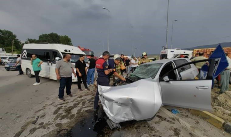 Karabük'te feci kaza: 2'si ağır 4 yaralı