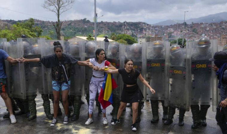 Peru'dan ilginç talep: O ülkenin diplomatları 72 saat içinde ülkeyi terk edecek