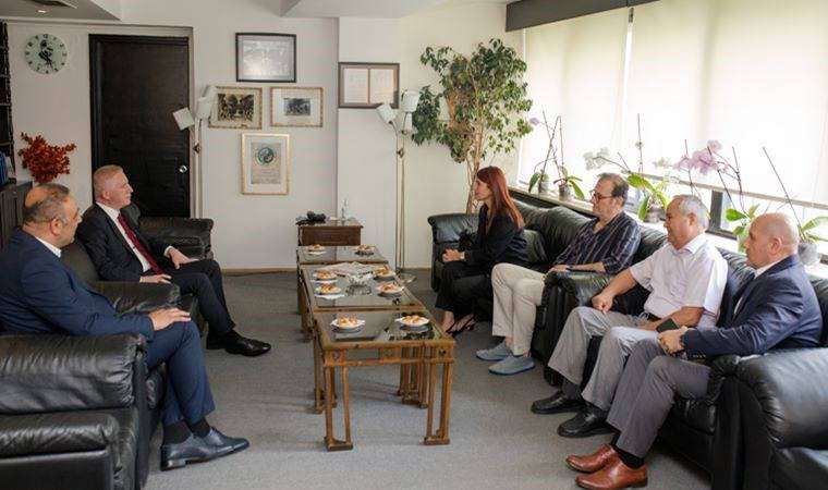 İstanbul Valisi Gül’den gazetemize ziyaret: ‘Cumhuriyet Türkiye’nin en köklü gazetesi’