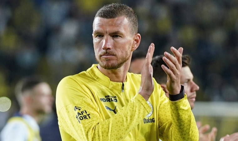 Fenerbahçe, Edin Dzeko'dan haber bekliyor!