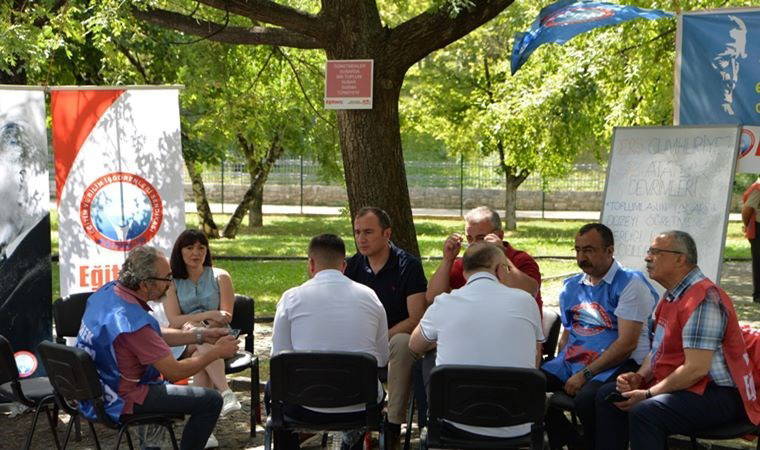 Eğitimciler: Tüm okulları medreseleştirmeye çalışıyorlar