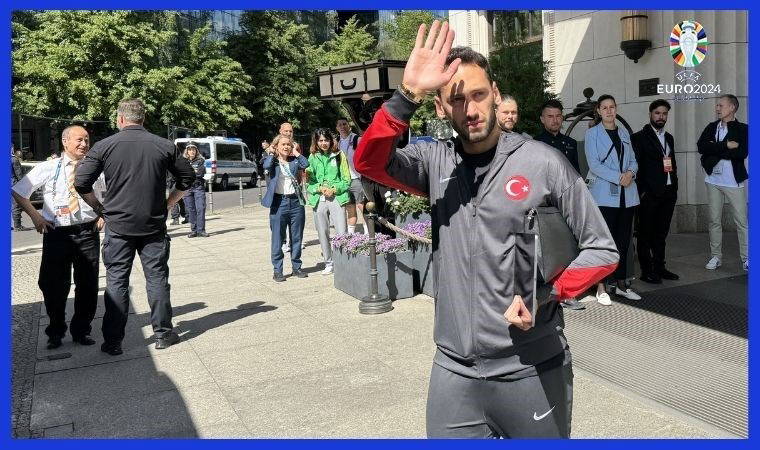 Milli Takım, Berlin'de kaldığı otelden ayrıldı: Hakan Çalhanoğlu'nu duygulandıran destek