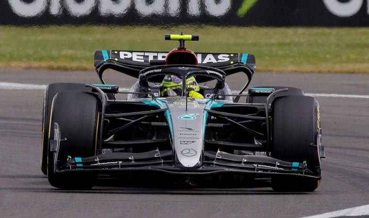 Hamilton rekor kırdı...