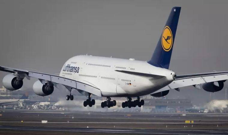 Uçağı indirmeyi reddetti!