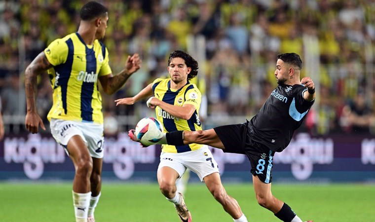 Maç sonu tribünleri selamlamıştı