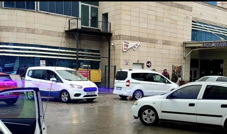 Özel harekat polisi kazara kendini vurdu