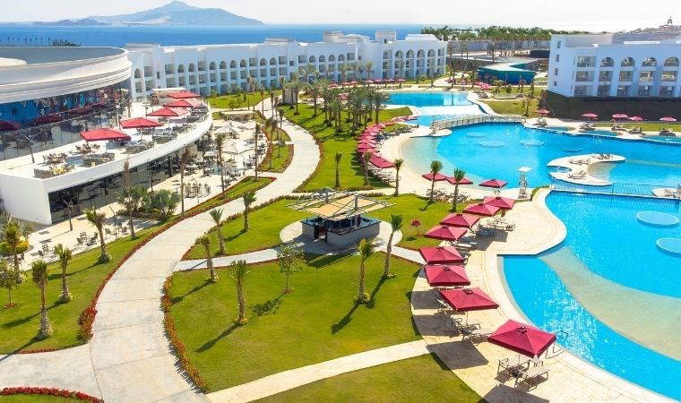 Michelin yıldızlı şefler, özgün lezzetlerini Rixos Radamis Sharm El Sheikh’de sunacak