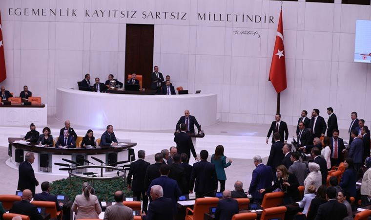 Kavgaya dönüşen 'Can Atalay' oturumu!