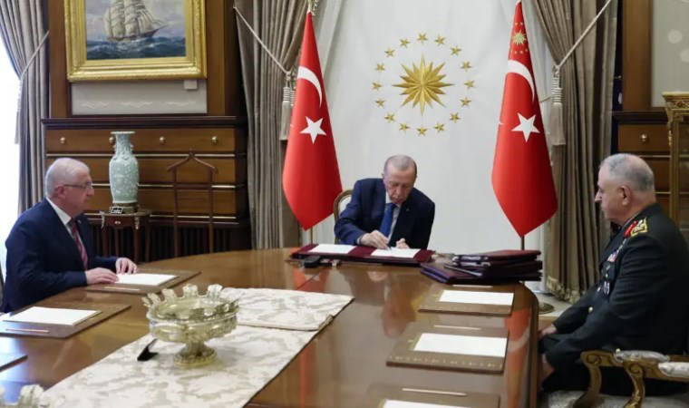 YAŞ kararları Resmi Gazete'de